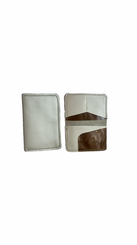 Pebbled Leather Traveler Wallet